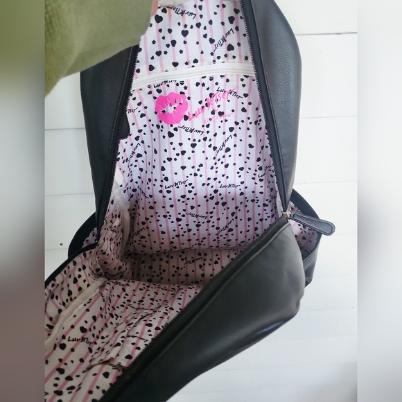 Betsey Johnson LBREGAN Heart Sunglass Large Backpack - Picture 4 of 10